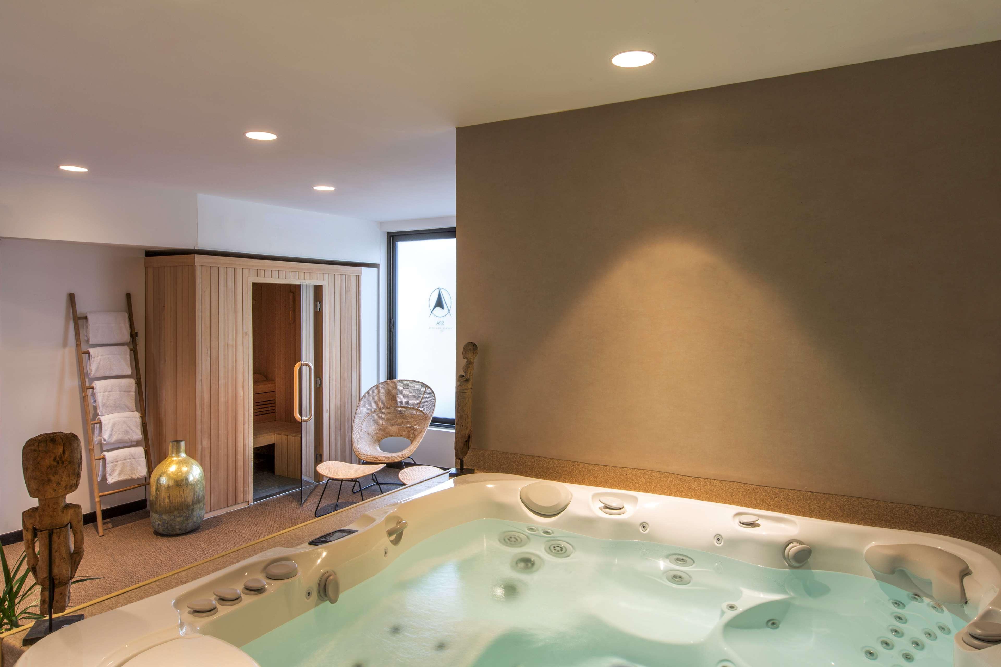 Western L'aquarium Arras Nord Hotel 3*